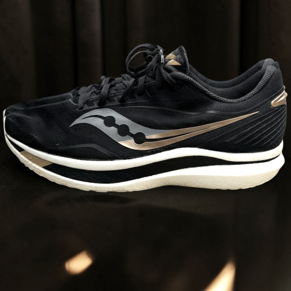 Saucony Endorphin Speed Mens Running Shoes Black Gold S20597-40 Size 12